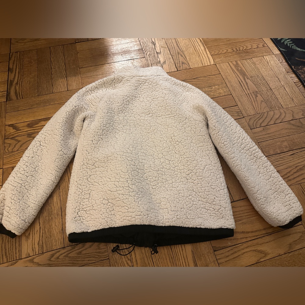 Ingrid & Isabel Reversible Faux Sherpa Maternity Jacket Size XS - Picture 9 of 12